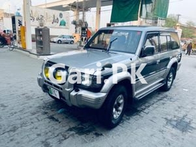 Mitsubishi Pajero Exceed Automatic 2.8D 1995 for Sale in Lahore