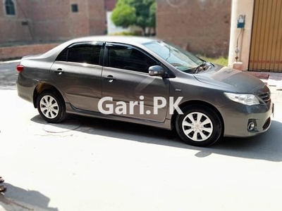 Toyota Corolla XLi VVTi Limited Edition 2013 for Sale in Faisalabad