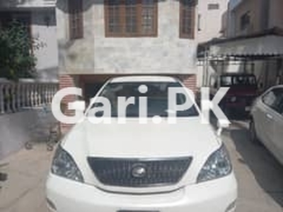 Toyota Harrier 2004 for Sale in Chaklala