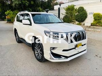 Toyota Prado TX L Package 2.7 2017 for Sale in Karachi