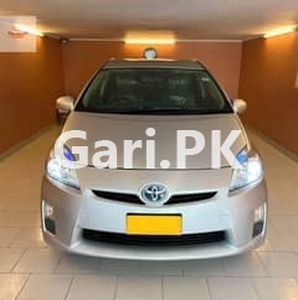Toyota Prius 2011 for Sale in Gulshan-e-Maymar