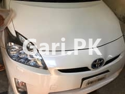 Toyota Prius 2011 for Sale in Multan