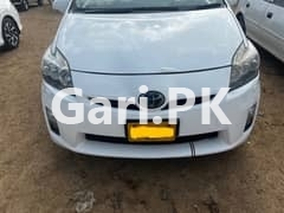 Toyota Prius 2011 for Sale in Pathan Colony