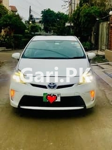 Toyota Prius 2012 for Sale in Peshawar