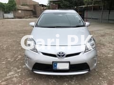 Toyota Prius 2013 for Sale in Peshawar