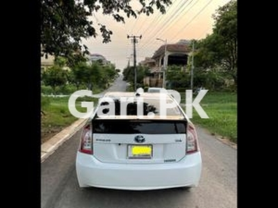 Toyota Prius 2014 for Sale in Islamabad