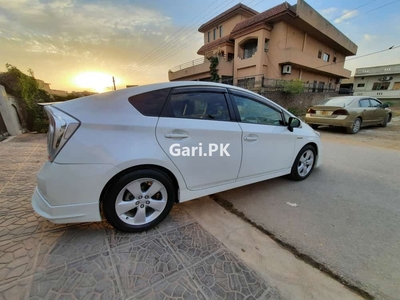 Toyota Prius G TOURING SELECTION 1.8 2014 for Sale in Sialkot