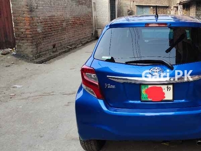 Toyota Vitz F 1.0 2015 for Sale in Gujranwala