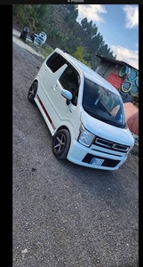 Suzuki Wagon R 2019 import 2022 islamabad number parl white colour,