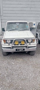 Toyota land cruiser 1986