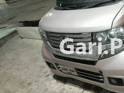 Honda N Box XE 2014 for Sale in Sialkot•