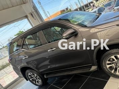 Toyota Fortuner Legender 2022 for Sale in Peshawar