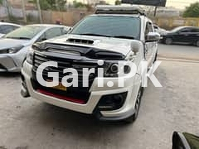 Toyota Hilux 2013 for Sale in Multan
