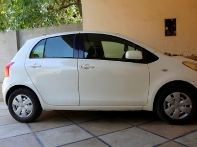 2005 toyota vitz for sale in lahore