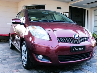 2008 toyota vitz for sale in lahore