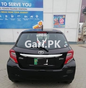 Toyota Vitz Jewela Smart Stop Package 1.0 2014 for Sale in Multan