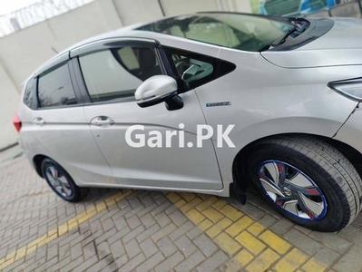 Honda Fit 1.5 Hybrid Smart Selection 2014 for Sale in Lahore