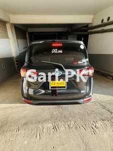 Toyota Sienta 2016 for Sale in Karachi