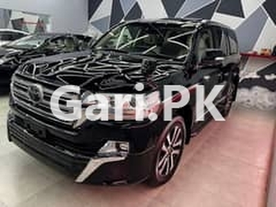 Toyota Land Cruiser 2017 for Sale in Karachi