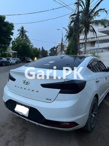 Hyundai Elantra GLS 2021 for Sale in Karachi