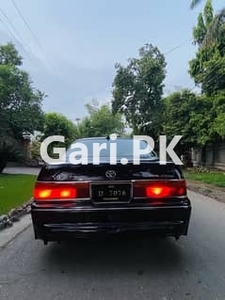 Toyota Crown 1996 for Sale in Lahore