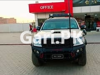Toyota Hilux 2004 for Sale in Lahore