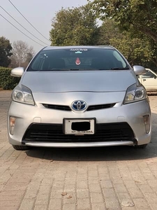 Toyota Prius S-Touring