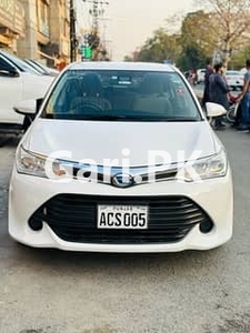 Toyota Corolla Axio 2016 for Sale in Lahore