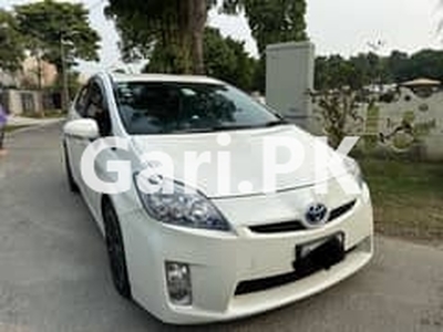 Toyota Prius 2010 for Sale in Islamabad
