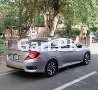 Honda Civic Prosmetic 2017 for Sale in Gulshan-e-Ravi