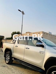 Toyota Hilux Revo V Automatic 3.0 2017 for Sale in Faisalabad