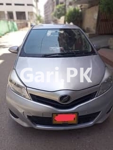 Toyota Vitz 2012 for Sale in Karachi•