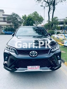 Toyota Fortuner Legender 2023 for Sale in Lahore