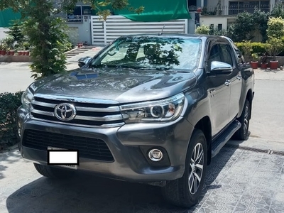 Toyota Hilux Revo V Automatic 2.8 2018 for Sale in Islamabad