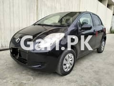 Toyota Vitz 2006 for Sale in Karachi