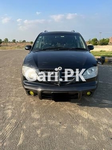 SsangYong Stavic 4wd 2005 for Sale in Faisalabad