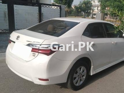 Toyota Corolla Altis Grande 1.8 2015 for Sale in Lahore