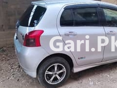 Toyota Vitz 2006 for Sale in Karachi