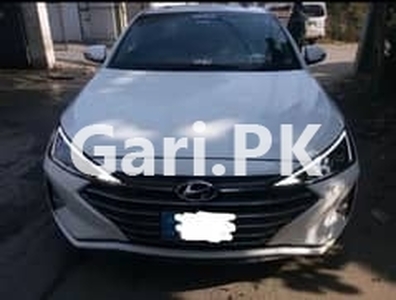 Hyundai Elantra 2021 for Sale in Lahore•