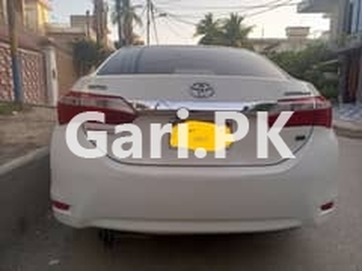 Toyota Corolla GLI 2015 for Sale in Karachi•