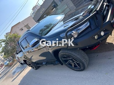 Toyota Hilux Revo V Automatic 2.8 2018 for Sale in Multan