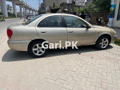 Nissan Sunny EX Saloon 1.6 2005 for Sale in Lahore