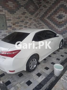 Toyota Corolla Altis Grande CVT-i 1.8 2014 for Sale in Sargodha