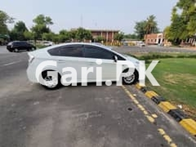 Toyota Prius 2011 for Sale in Punjab