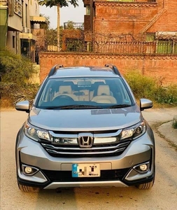 Honda BRv s package push start model 2020