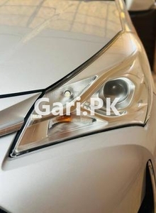 Toyota Vitz Hybrid U 1.5 2017 for Sale in Multan