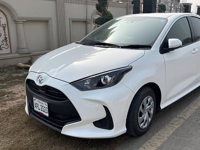 Toyota yaris hatchback