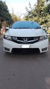 exchange possible with other good condition car. honda city 2017 model