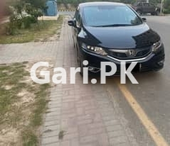 Honda Jade Hybrid 2015 for Sale in Lahore