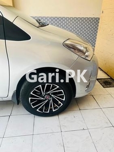 Toyota Vitz F 1.0 2018 for Sale in Gujranwala
